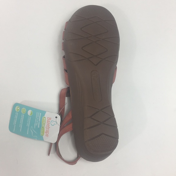 Baretraps Honora Wedge Sandal - Picture 5 of 8